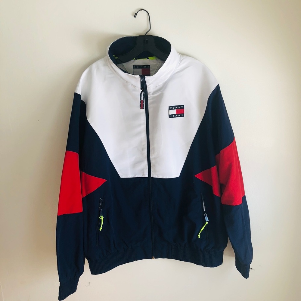 Exclusive Tommy Hilfiger Windbreaker 🎁